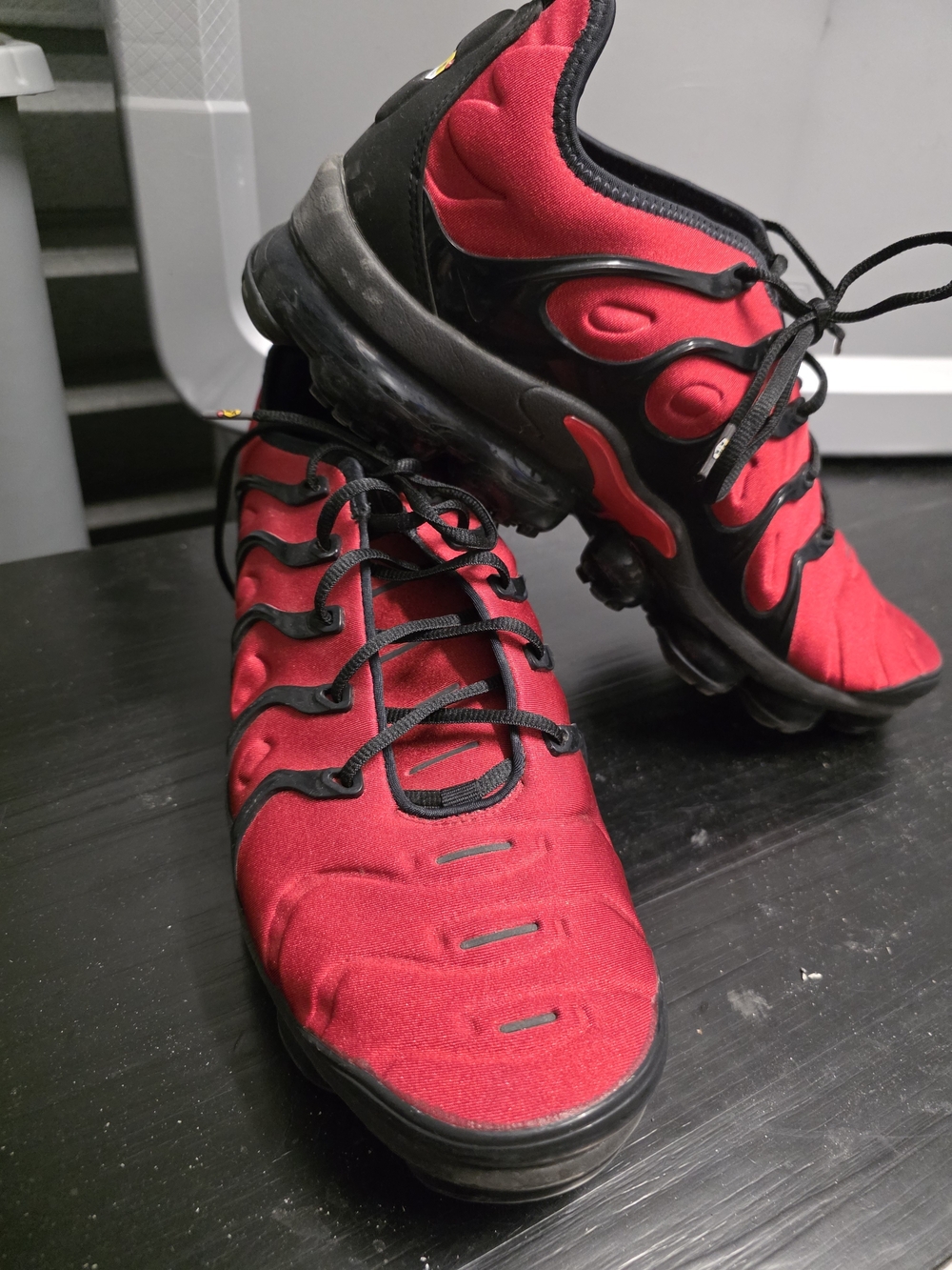 Nike Air VaporMax Plus Men's Low Top Lace Up Sneakers Red/Black CU4863-600